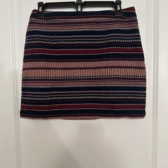 Hollister Striped Mini Skirt Size Small β Trendy Fit! Send Me an Offer! - Picture 2 of 2